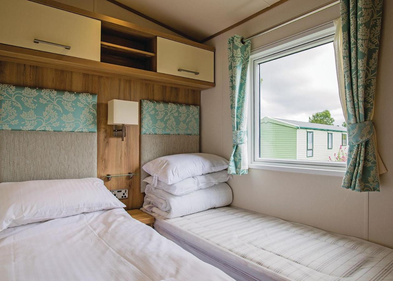 Ocean Heights Holiday Park New Quay  Extérieur photo