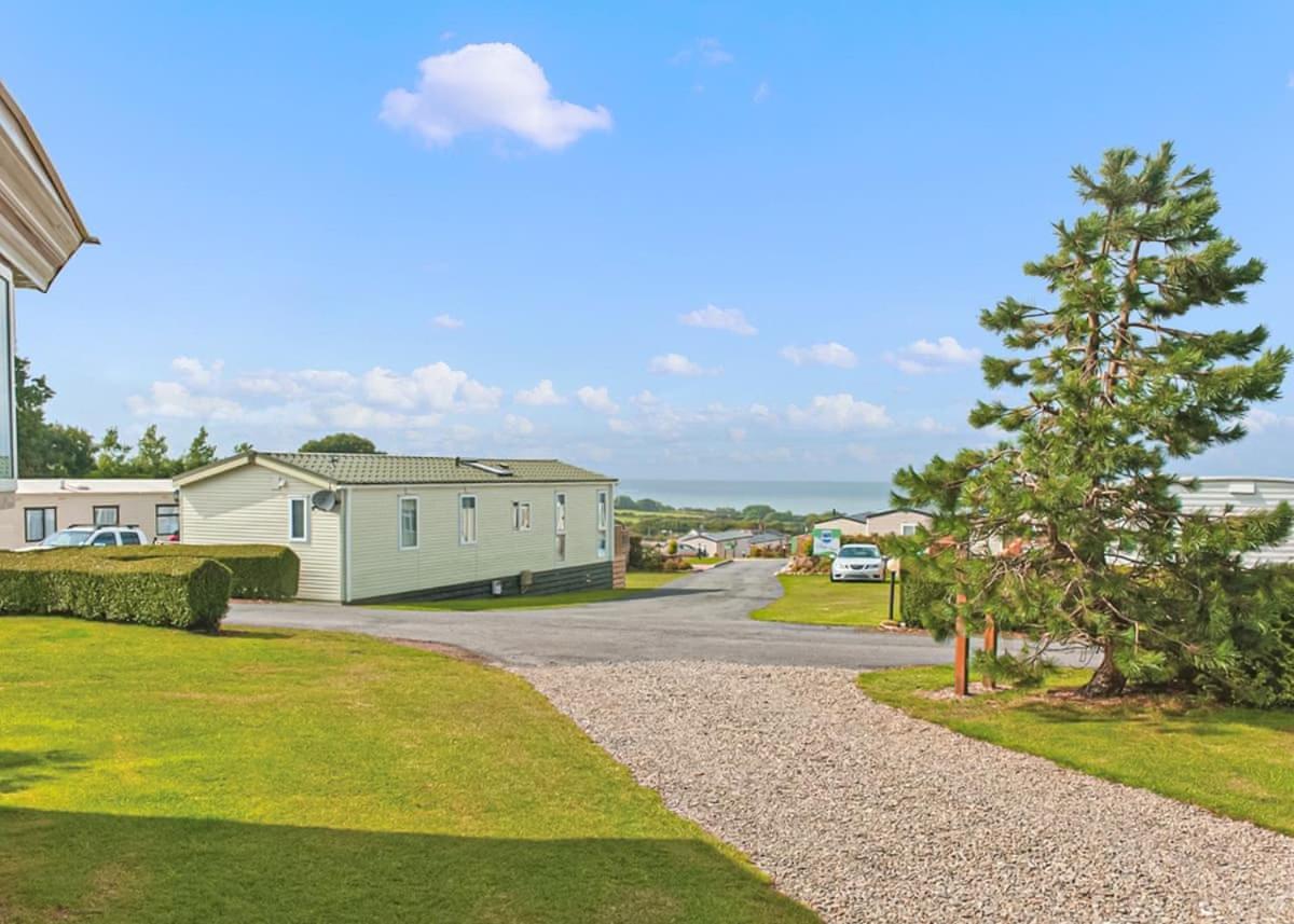 Ocean Heights Holiday Park New Quay  Extérieur photo
